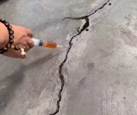玛纳斯混凝土裂缝修补技术详解​
